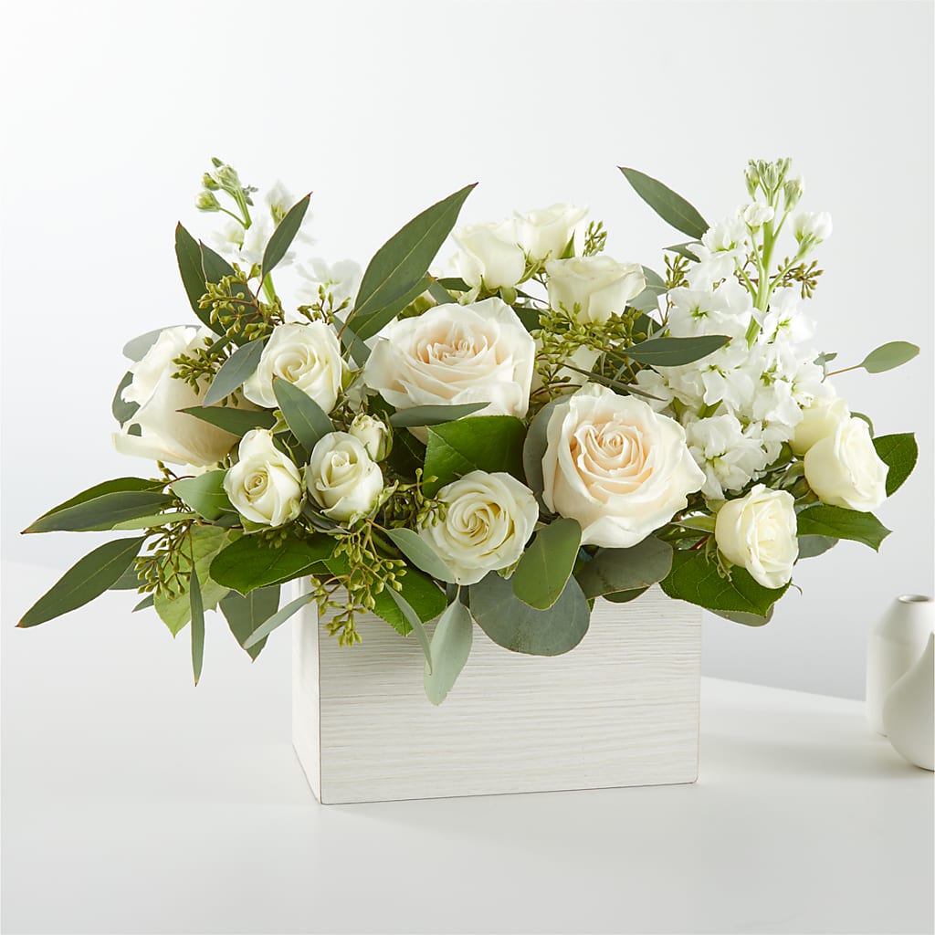 Fresh Linen Box Bouquet – FLOWERS BY BAUERS & GREENHOUSE, Jarrettsville MD