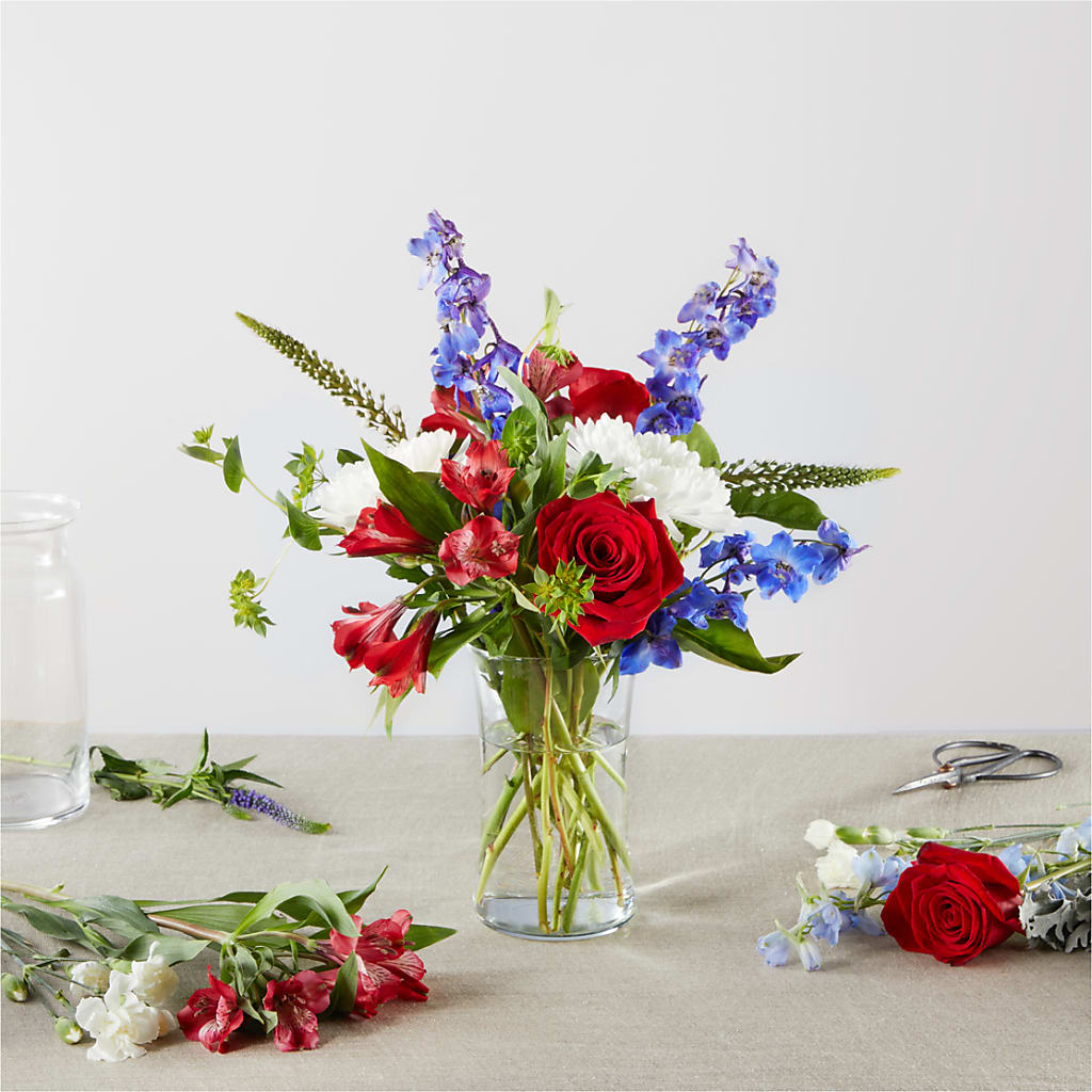 Star Spangled - A Florist Original – FLOWERS BY BAUERS & GREENHOUSE, Jarrettsville MD