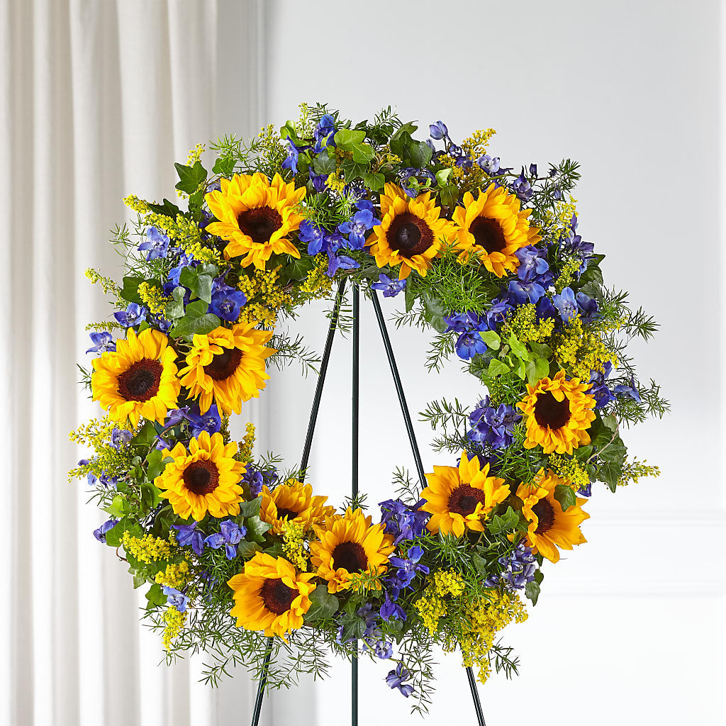 Bright Rays Wreath – FLOWERS BY BAUERS & GREENHOUSE, Jarrettsville MD