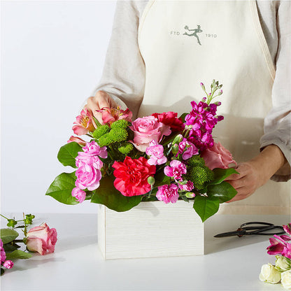 Sweetberry Box – A Florist Original – FLOWERS BY BAUERS & GREENHOUSE, Jarrettsville MD