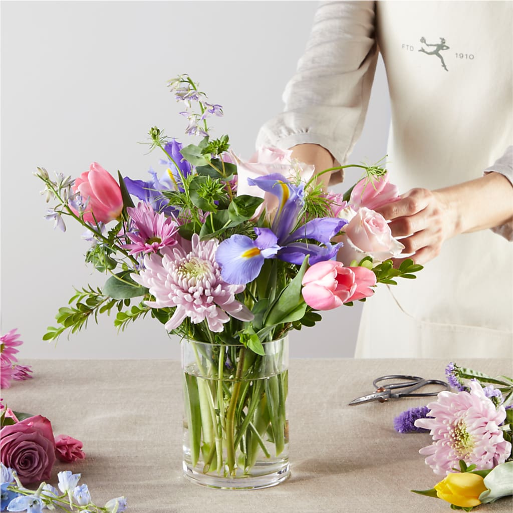 Pastel Tradition - A Florist Original – FLOWERS BY BAUERS & GREENHOUSE, Jarrettsville MD