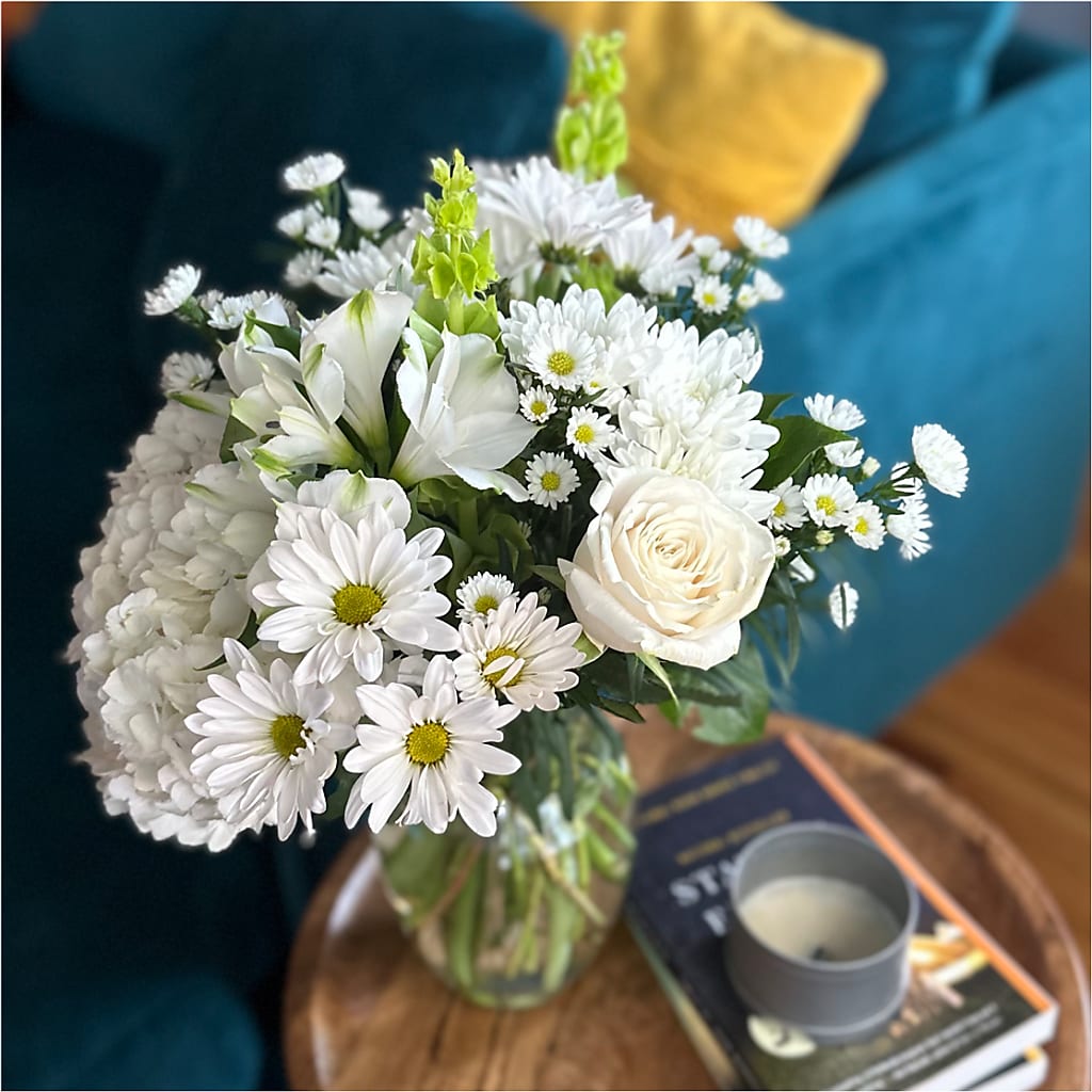 Classic Ivory – A Florist Original – FLOWERS BY BAUERS & GREENHOUSE, Jarrettsville MD