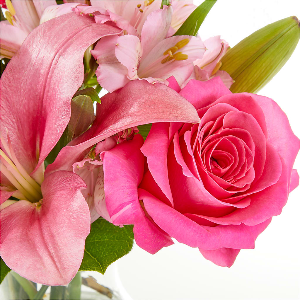 Lots of Love Bouquet – FLOWERS BY BAUERS & GREENHOUSE, Jarrettsville MD