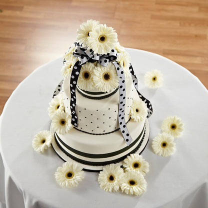 Simple Sophistication Cake Décor – FLOWERS BY BAUERS & GREENHOUSE, Jarrettsville MD